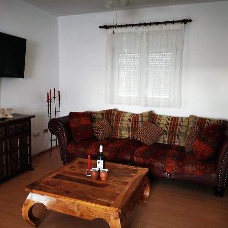 Villa Mala Vala #1 - Seeview - 80 Qm - 2 Sz - 4 Pers Trogir Exterior foto